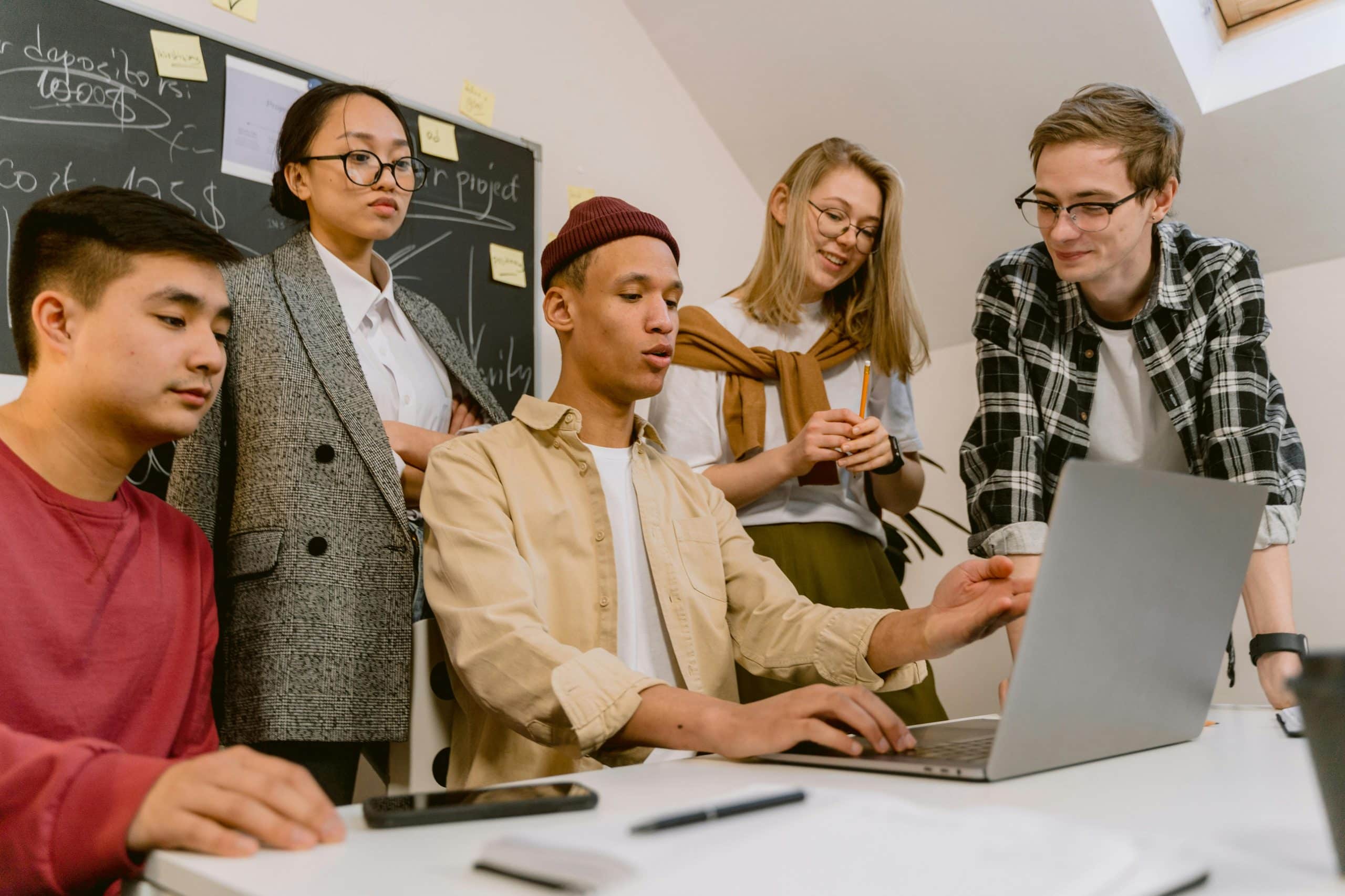 Internship Alternatives: Paid Apprenticeships in Tech and Healthcare