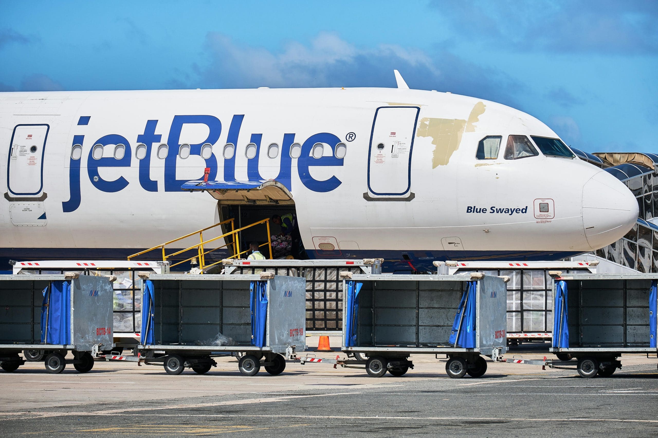 Jet Lag IV Therapy: Airport Clinics Offering Quick Fixes