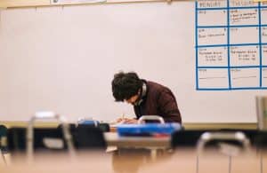 Why Peer-to-Peer Learning Models Are Gaining Popularity