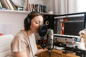 How Brain-Computer Interfaces Will Transform Daily Life