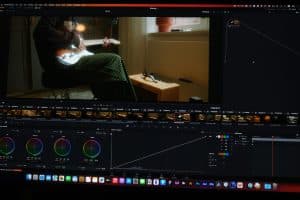 Essential Features for Professional Video Conferencing Setup